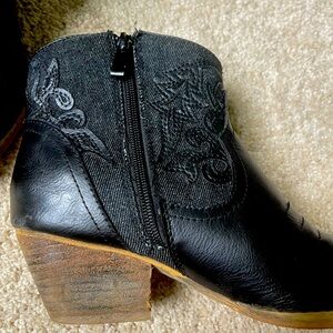 Ankle cowboy boots